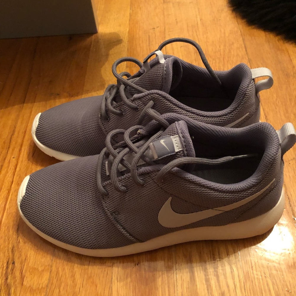 Nike Roshe Dark Grey/Light Grey